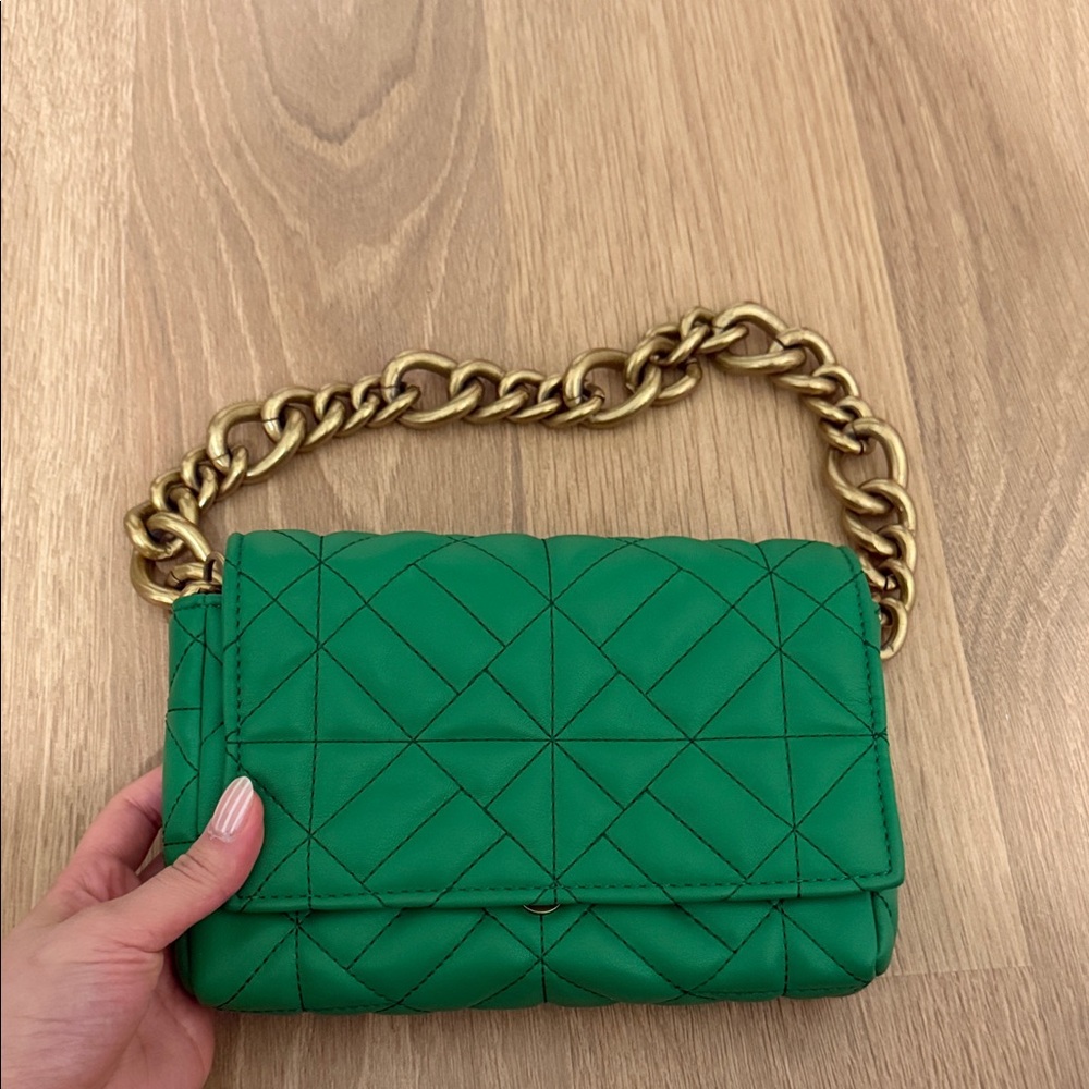 Green Quilted Chain-Handle Women’s Shoulder Bag